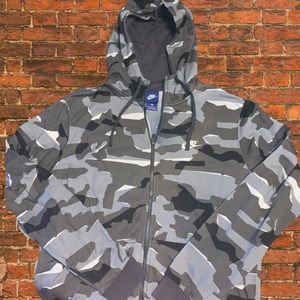 NIKE Men’s | DIGITAL-CAMO ZIP JACKET